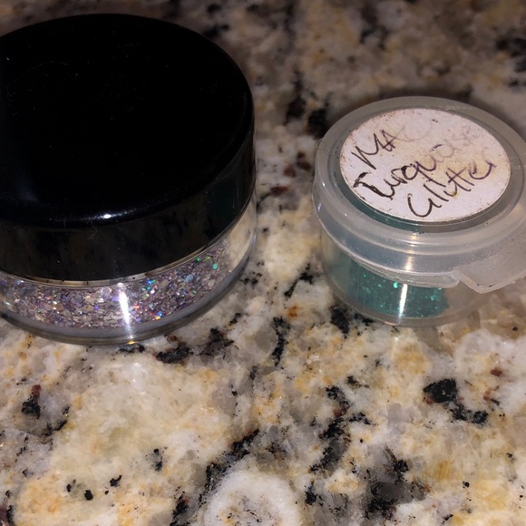 🔥 2/$30 RARE MAC Cosmetics TURQUOISE & Sydney Grace BERRY PICKING Loose Glitter - Picture 4 of 4